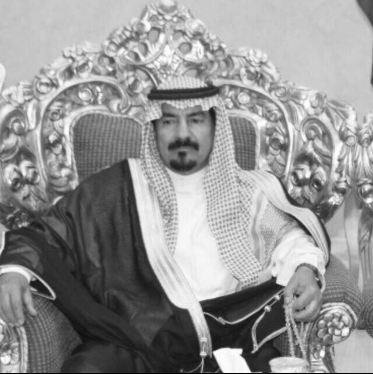 اللهم جازه بالحسنات إحسانا وبالسيئات عفواً وغفرانا.. عظّم الله أجر أهله وذويه وجبر مصابهم في والد الجميع نسأل الله تعالى له الرحمة والمغفرة وأن يسكنه فسيح جناته .. إنّا لله وإنّا إليه راجعون..