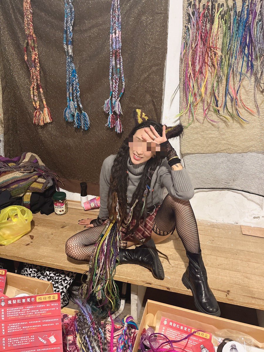 colorbusstudio's tweet photo. 2025異色市集順利圓滿

這次好幸運
攤位在舞台旁邊
看表演、聽講座完全搖滾區

開心認親
還有來參觀欣賞攤位的魔寵及乘客們

感謝活動主辦 @wushijo_59 @220shushi 
辛苦了～

快樂滿足的兩天💖 https://t.co/a4CmjAHDBs