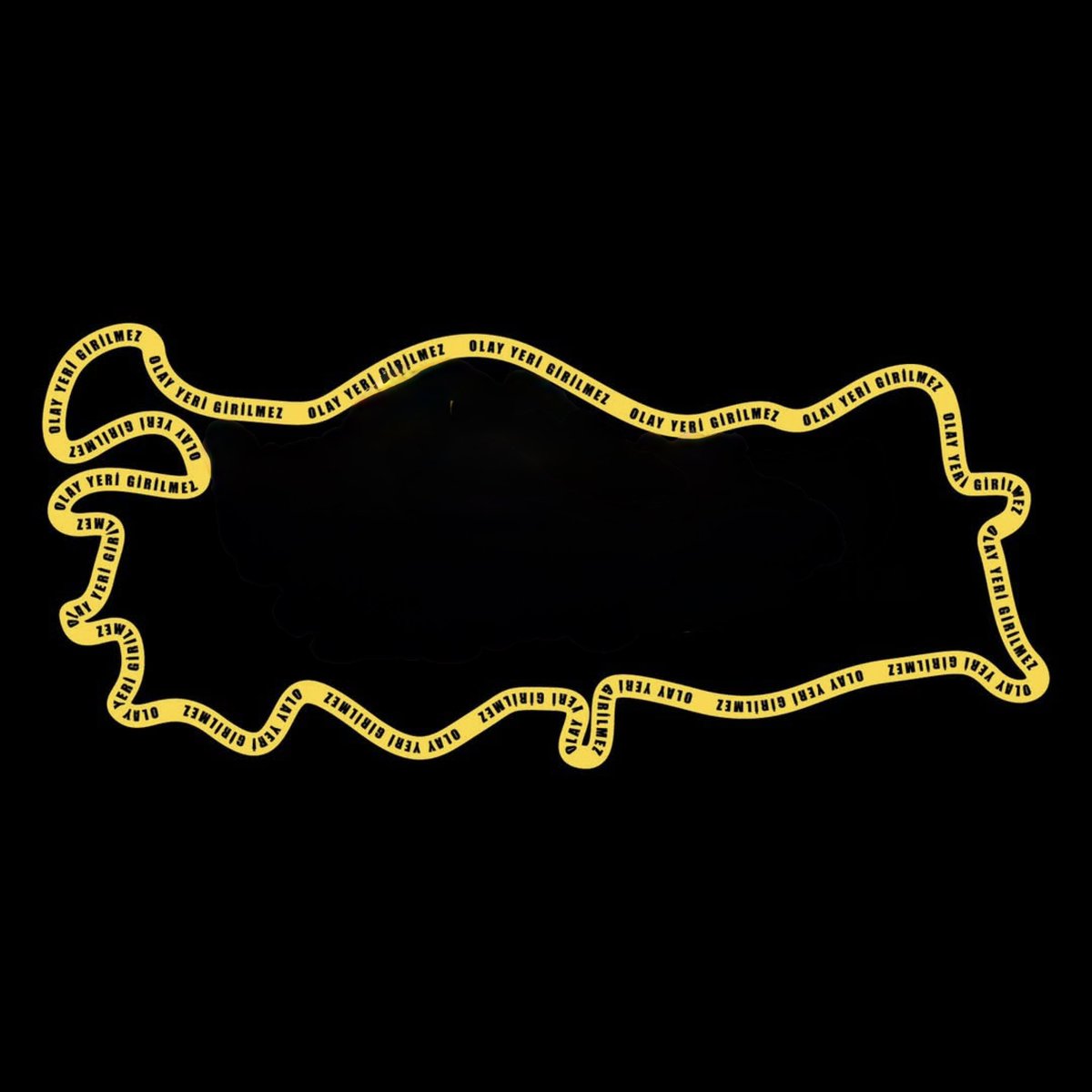 Ülkede her gün Selçuk Kozağaçlı'nın o meşhur konuşmasını haklı çıkaracak bir olay yaşanıyor…

"güvenlik yok, iş yok, gelecek yok, hukuk yok, anayasa yok ama yaşıyoruz. bu yaşamak çok kutsal öyle mi? 
öyle değil, yaşamın kendisi değil kutsal olan kutsal olan adil bir yaşam..."