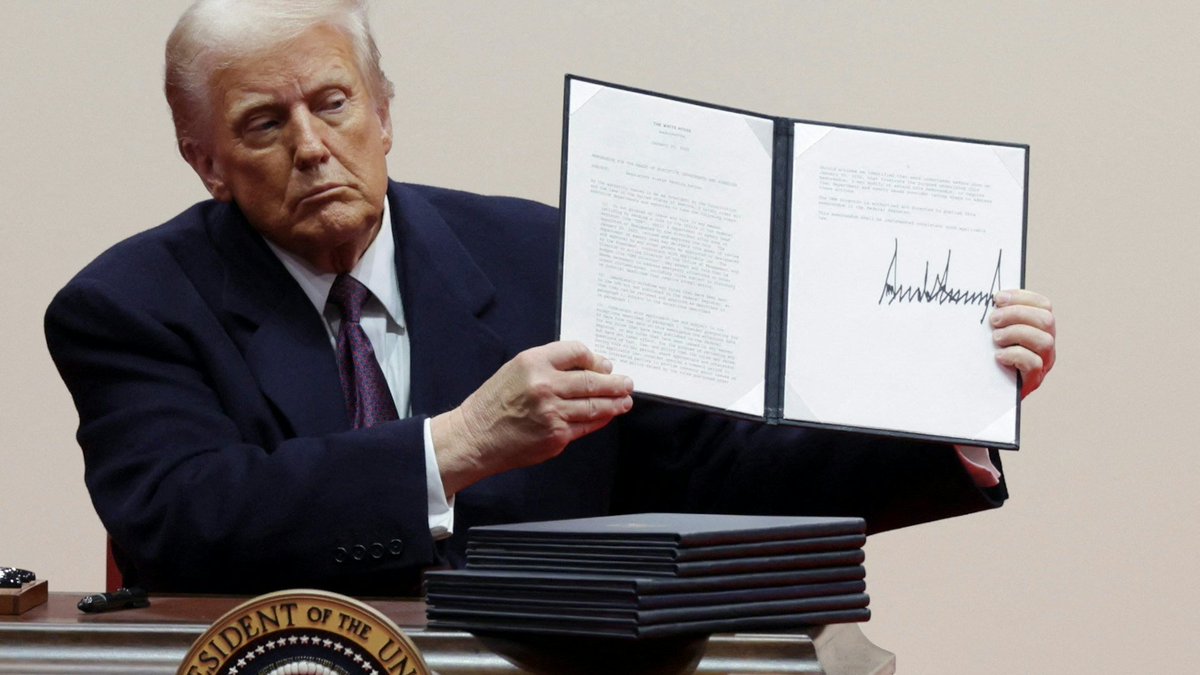 albahitney's tweet photo. On January 20, US President Trump signed an executive order titled "Restoring Names Honoring American Greatness", renaming the "Gulf of Mexico" to the "American Gulf" and renaming the highest peak in the United States, "Denali Peak" in Alaska, to "Mount McKinley." https://t.co/B7yOMkSZp2