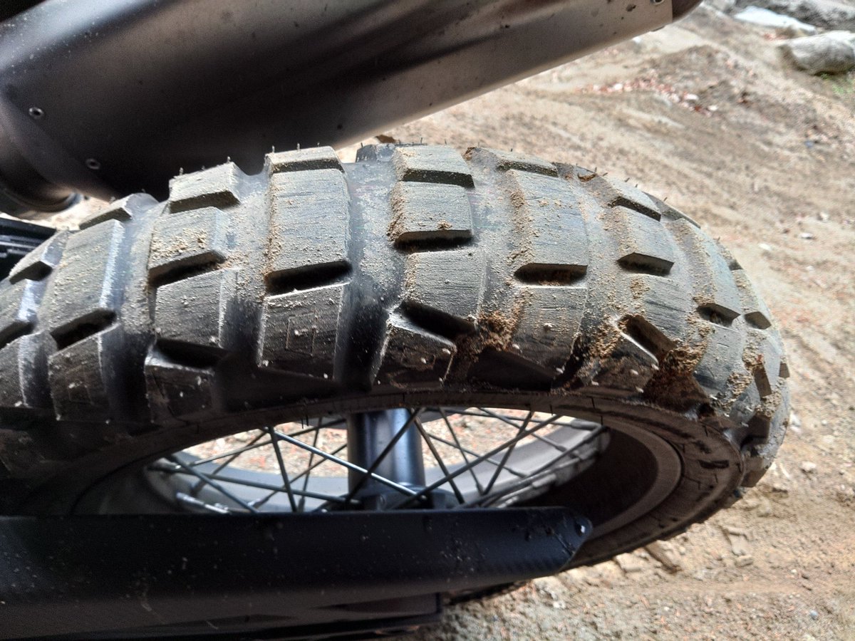 KTM819O4's tweet photo. #第一エリア #AX41 
このくらいでもビクビクですf(^_^;) https://t.co/S5b57qXXMn