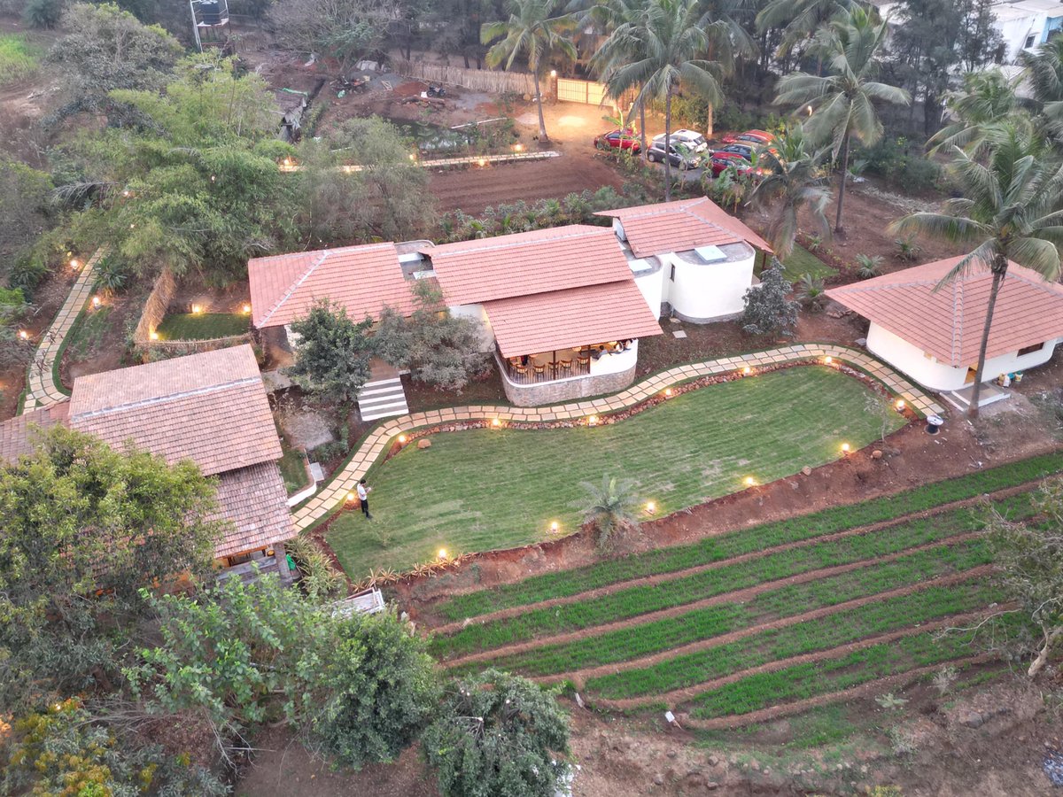 Anahgem_k's tweet photo. Some recent aerial shots of the place. https://t.co/Uxbvioyv70