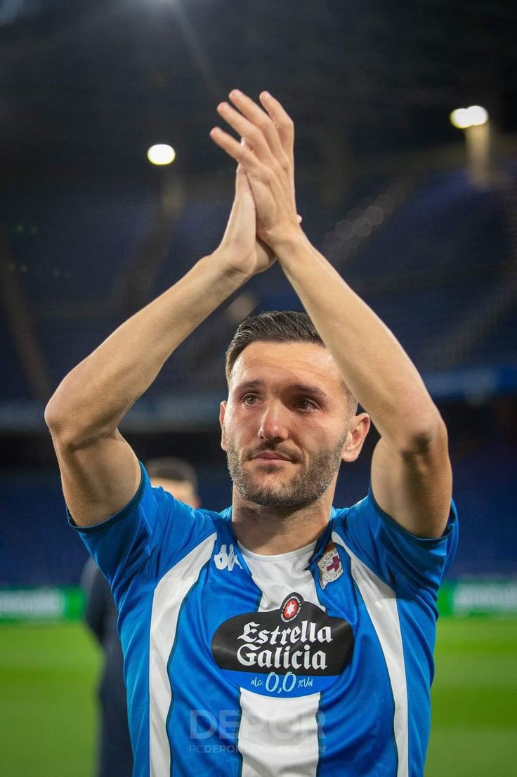 Qué acertada es esa frase de que hay que disfrutar de las cosas porque nunca sabes cuando es la última vez de algo

Cuando una ciudad entera comparte un sentimiento es porque algo has hecho muy bien aquí

Como aficionada estoy triste, pero muy agradecida. Suerte, <a href="/LP10oficial/">Lucas Pérez</a> 💙