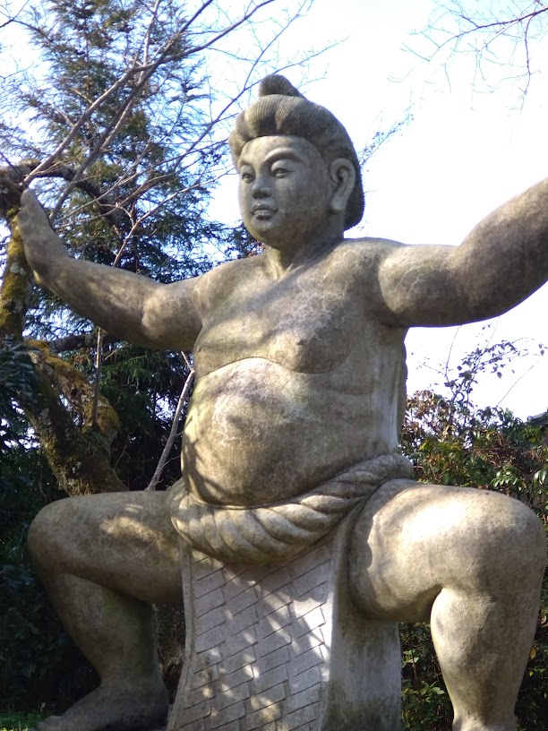 ma2no_z32's tweet image. 大阪地検のトップによる性的暴行事件。あれほど世間から激憤と関心を集めていたのに、中居正広事件がでてきて、それに覆い隠されでもしたみたいに、いまではまったく話題にならなくなった。
ちょっと背筋が寒くなった。
＃中居正広 ＃北川健太郎