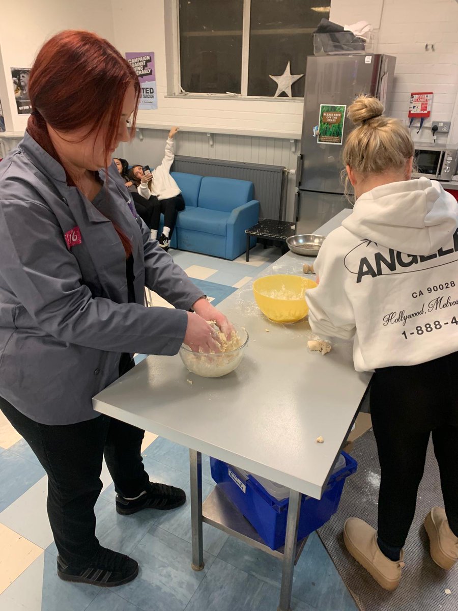 YouthCardiff's tweet image. 🍝 Homemade Tagliatelle at Powerhouse Hub! 👩‍🍳✨

Young people showcased their culinary skills during a fun and hands-on homemade tagliatelle session. A delicious way to learn and create together! 🙌

#CookingSkills #PowerhouseHub #YouthEngagement #FunAndLearning #cardiff