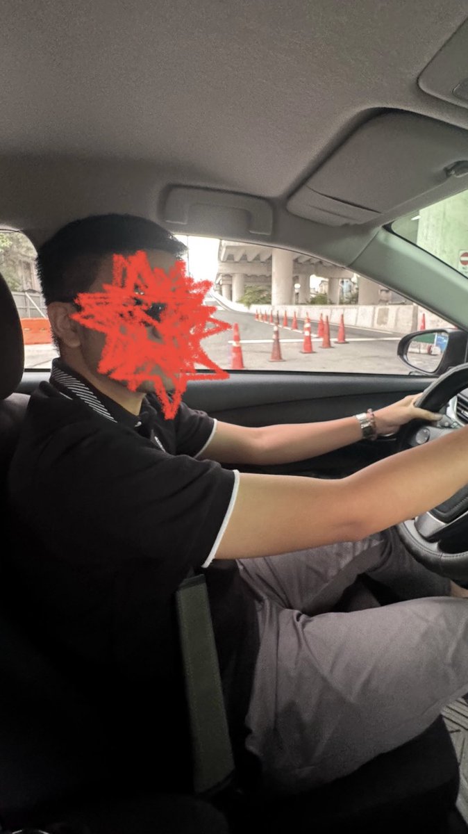 17mails's tweet image. tuwang-tuwa ako sa polo ni vernon nung day 2 17rh soundcheck kasi ganun na ganun yung pormahan ng jowa ko nung hinatid niya ako 😭