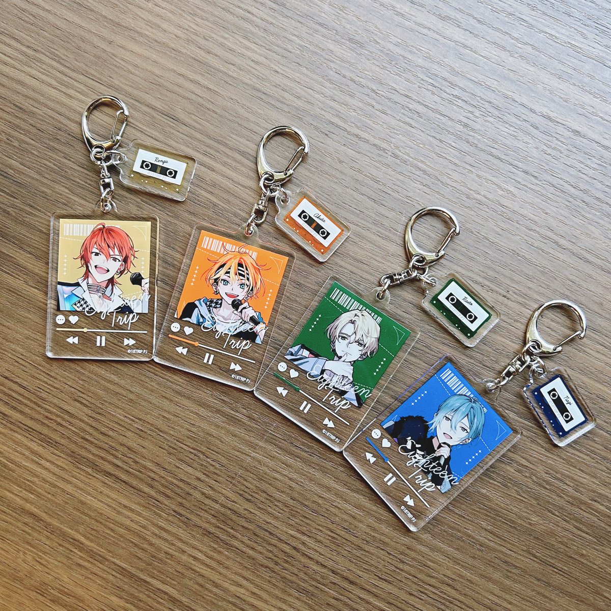 18TRIP × TOWER RECORDS CAFE】 『18TRIP』パーツ付きアクリル