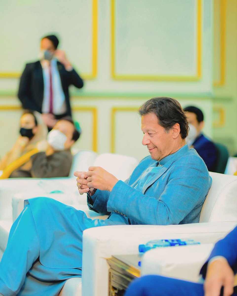 Imran Khan's dedication to Siratul Nabi is a reflection of his love for knowledge and understanding.
<a href="/TeamDigitaLegnd/">TEAM DIGITAL ᴸᵉᵍᵉⁿᵈˢ</a>
#سیرت_النبی_پڑھانا_جرم_ٹھہرا