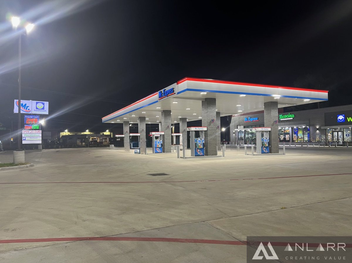 anlarrteam's tweet photo. Successfully completed 11,000 sqft Mr express at North Houston. 
#groundup#newconstruction#cstore https://t.co/tE6AOom6sz