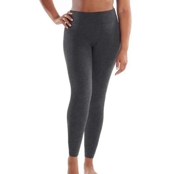Intimate_UG's tweet photo. Call/WhatsApp 0783 646 239 for deliveries 

#intimateug #leggings #workout #gym #lounge #loungewear #shapewear #shaperleggings #women #party #brunch #cocktails #kampala https://t.co/oxiro0EMXO