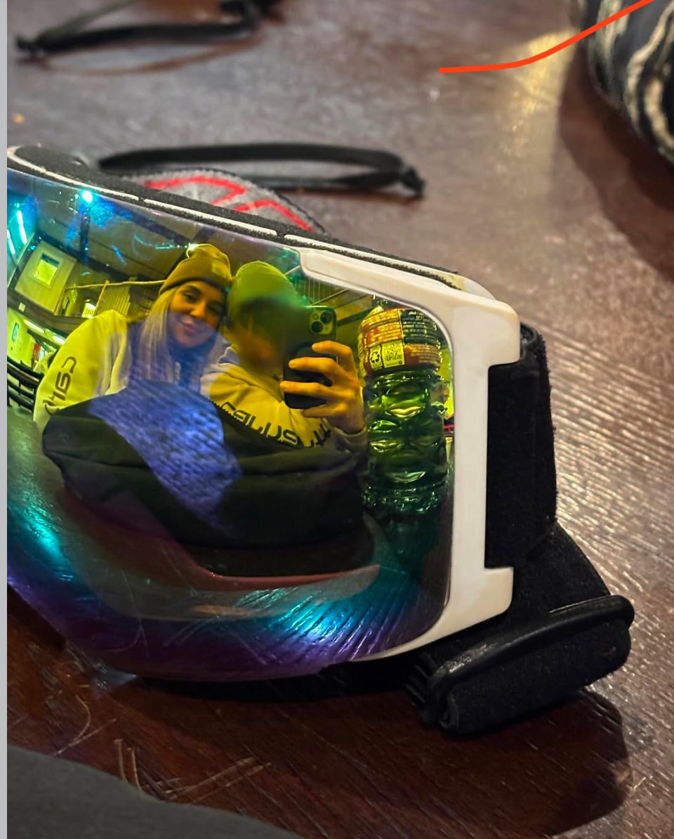 Nikk_Miller5's tweet photo. Went to da beech 🏂 https://t.co/UgFJaLhepD