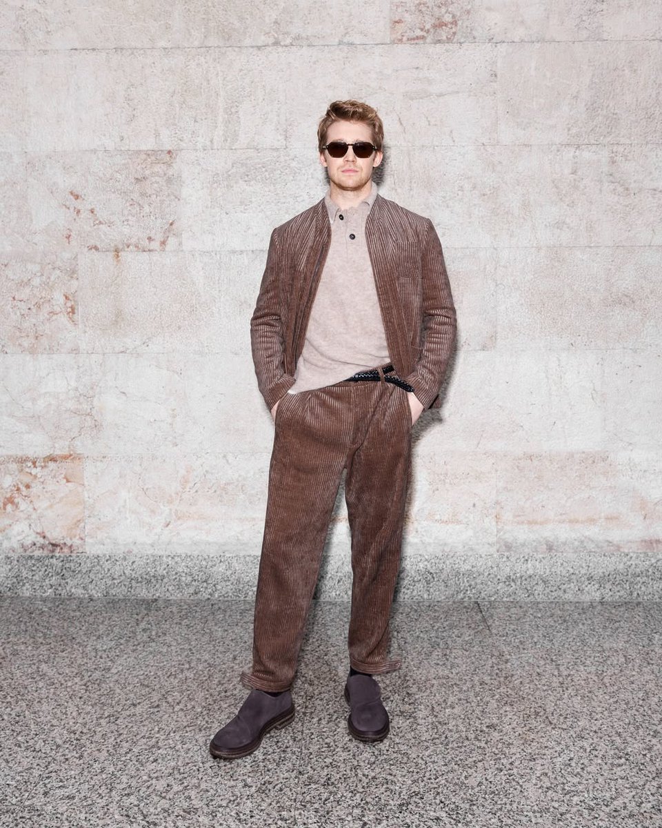 ジョルジオ アルマーニ ジャパン tweet media