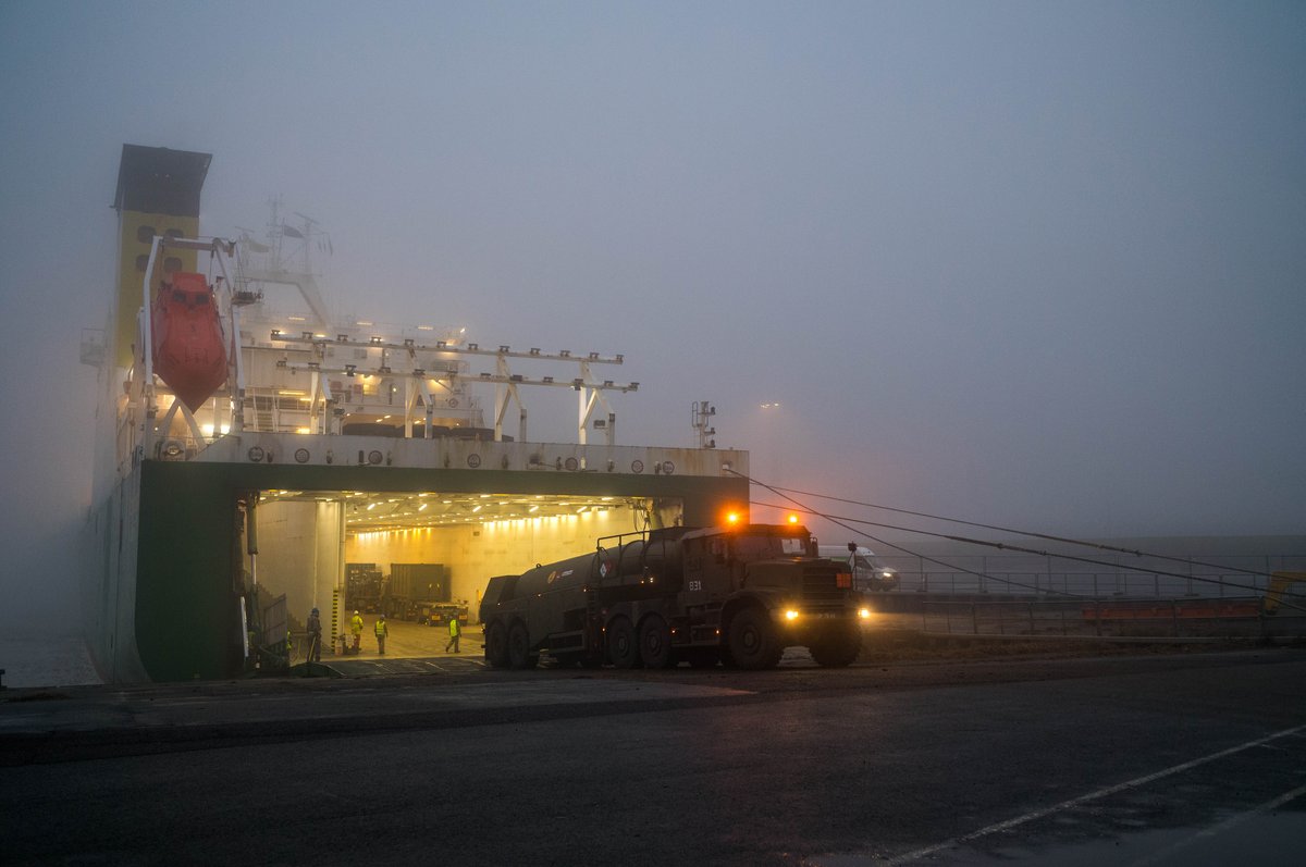 JFC_Naples's tweet photo. Vehicles of the @BritishArmy 7th Light Mechanised Brigade, the "Desert Rats," disembarked the cargo ship 'Eddystone' in Emden, Germany. They head to Romania for Exercise #SteadfastDart25 NATO's largest training exercise in 2025, showcasing alliance unity. @SHAPE_NATO https://t.co/OExJE5sjN3