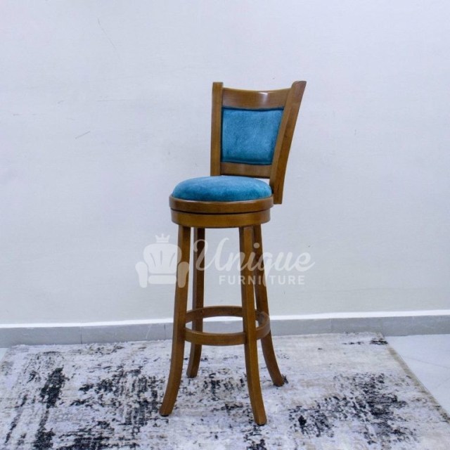 UniqFurnitureKe's tweet image. Raise the bar in style!  
Our chic bar stools are the perfect blend of comfort and elegance.
bit.ly/4dAhtYx

#BarStyle #barstool #modernfurniture #modernliving #antiquefurniture #nairobifurniture