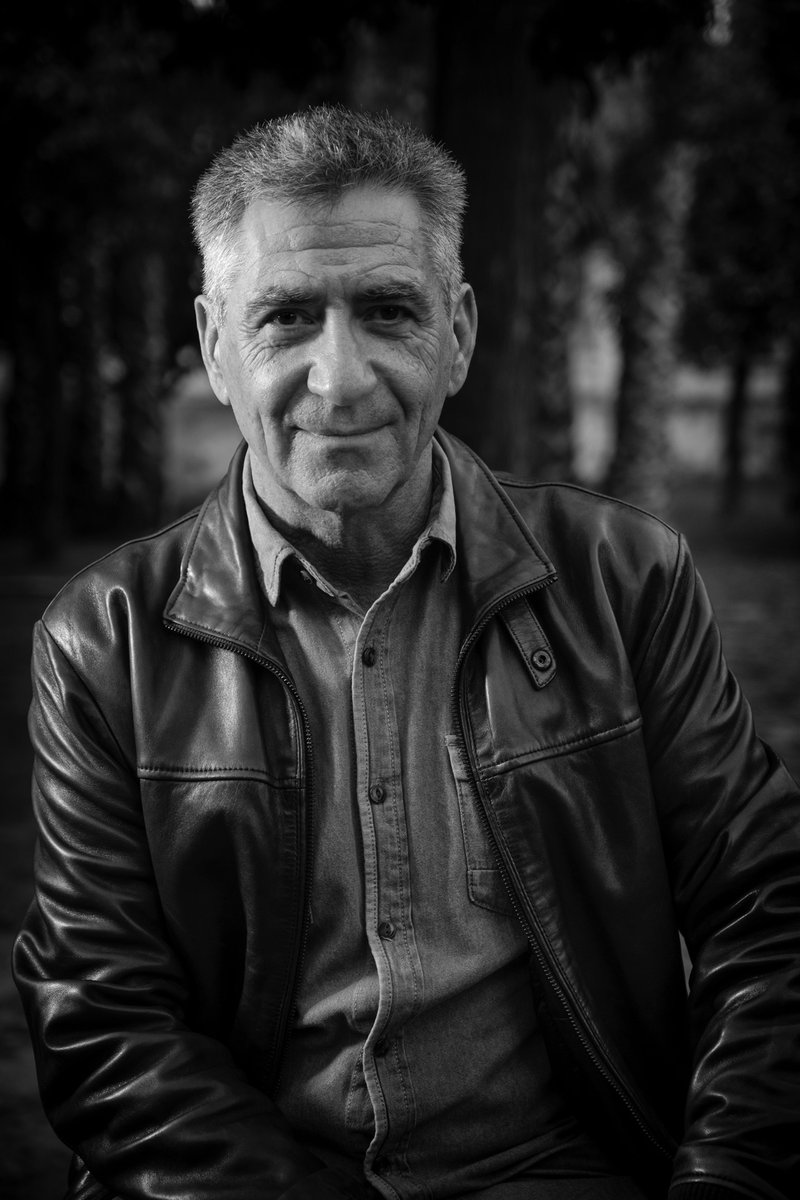 #Árida es la entrada a una dimensión intangible que se sitúa entre lo real y el trasmundo; entre la vida y la muerte... la ruina de una aldea remota caída en la desgracia y el abandono... |Foto <a href="/e1000ioM/">Emilio Morales</a> |Entrevista>>>n9.cl/9iey0 <a href="/AntonioTocornal/">Antonio Tocornal</a> <a href="/Edic_Traspies/">Ediciones Traspiés</a>