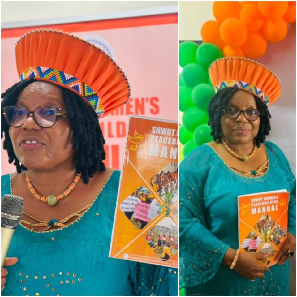 Reachoutreo's tweet photo. When Women Mean Peace Business, change happens! What started as a dream to end the Anglophone crisis has grown into a movement of resilient women peacebuilders. The release of the SNWOT's 'Women Peacebuilding Manual' highlights their crucial role in fostering lasting peace. https://t.co/yuPcPk6zFv