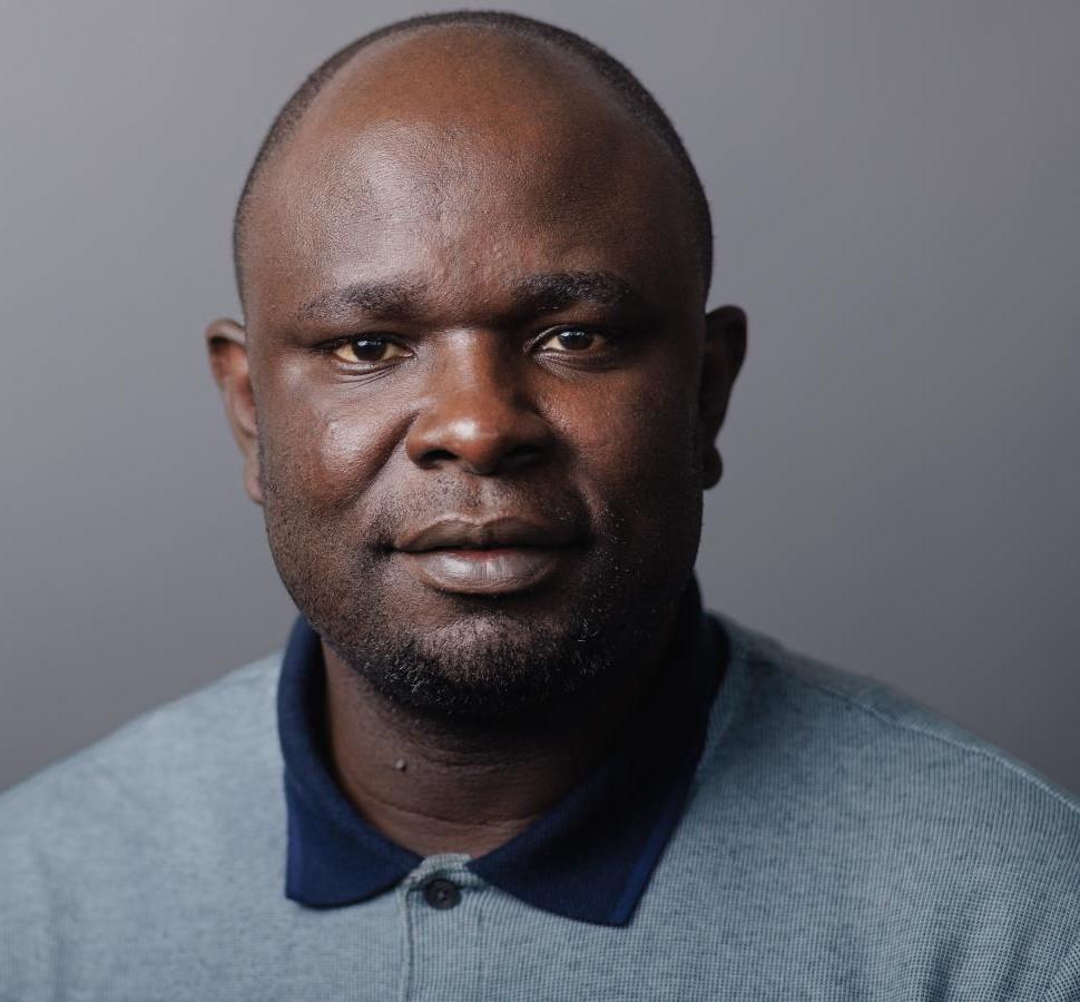 Dr. <a href="/KingsUgwuanyi/">Kingsley Ugwuanyi, PhD</a>, Nigerian English Consultant for the Oxford English Dictionary (<a href="/OED/">The OED</a>) joins <a href="/BMoshatama/">ben_moshatama</a> &amp; <a href="/taupalesavoice/">Palesa Tau</a> to discuss the addition of 22 Nigerian English words including '419', 'japa', &amp; 'agbero' to the latest update of the OED 🇳🇬

#OntheMove

📸: <a href="/SOAS/">SOAS University of London</a>