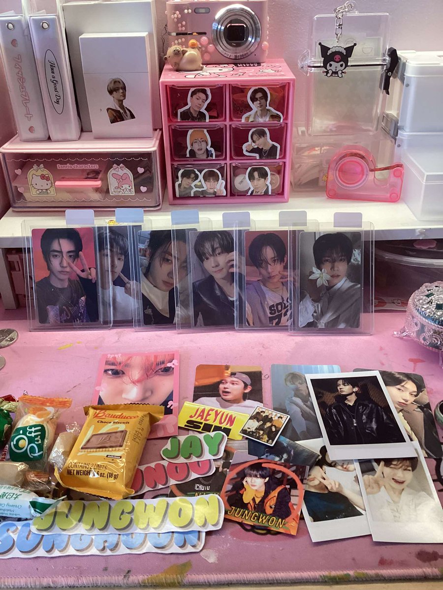 Mail! 
Sunghoon, jay, Heeseung, and Jungwon came home safely!
Mail from: 👇👇
                   <a href="/KhyQror/">khy</a>