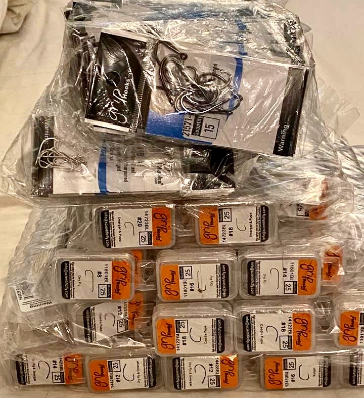 First part of my order from Grip hooks for the BFFI arrived this morning. Should be enough I hope!!
#scottieproducts #flytying #flyfishing #barblesshooks