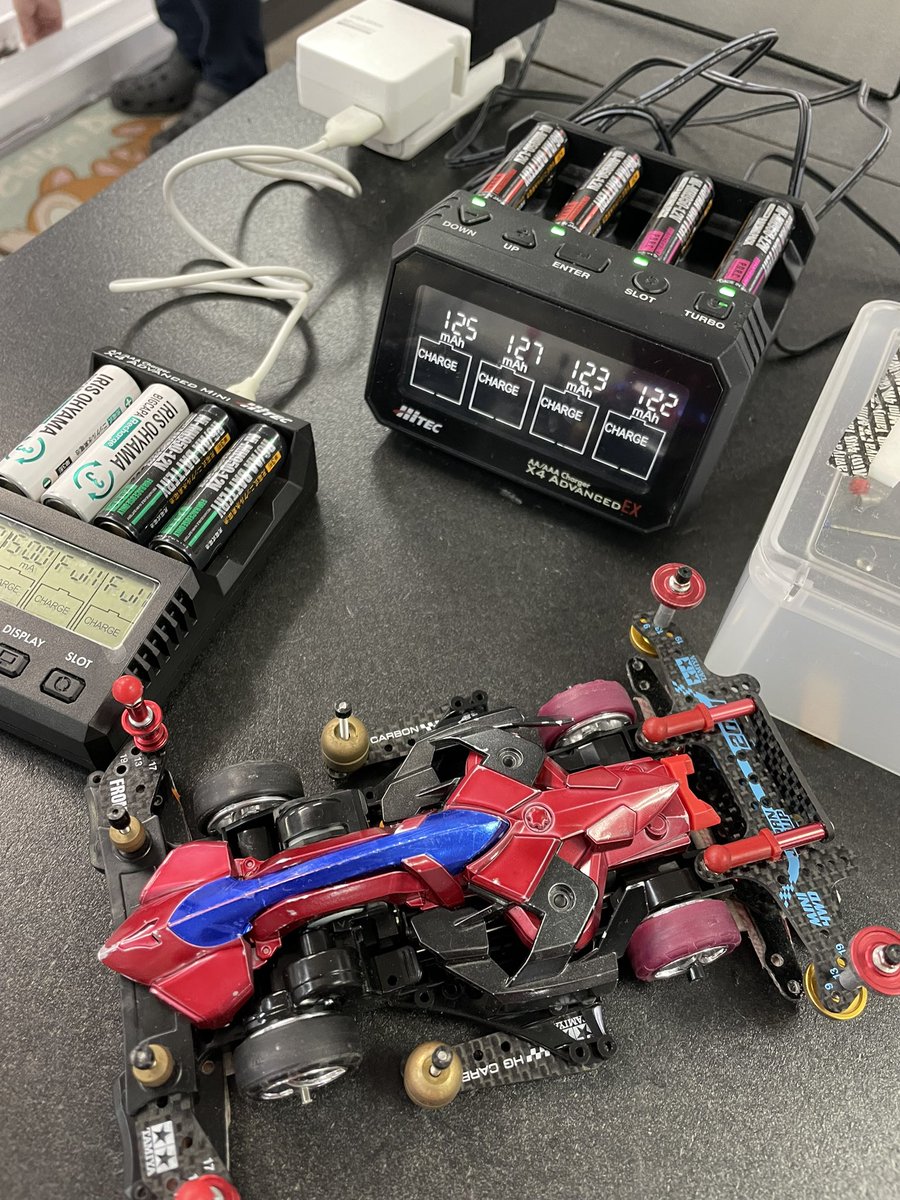 ならの tweet media