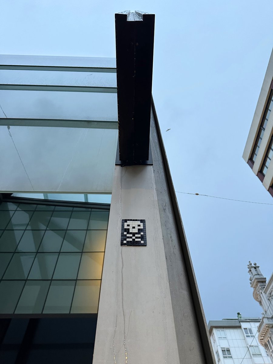 O Xerión púxose de mércores negro na Praza de Lugo en apoio da boa xente de <a href="/opicoruprecaria/">La Opinión A Coruña Precaria</a> . Moita forza!
#MIÉRCOLESNEGROS ⚫