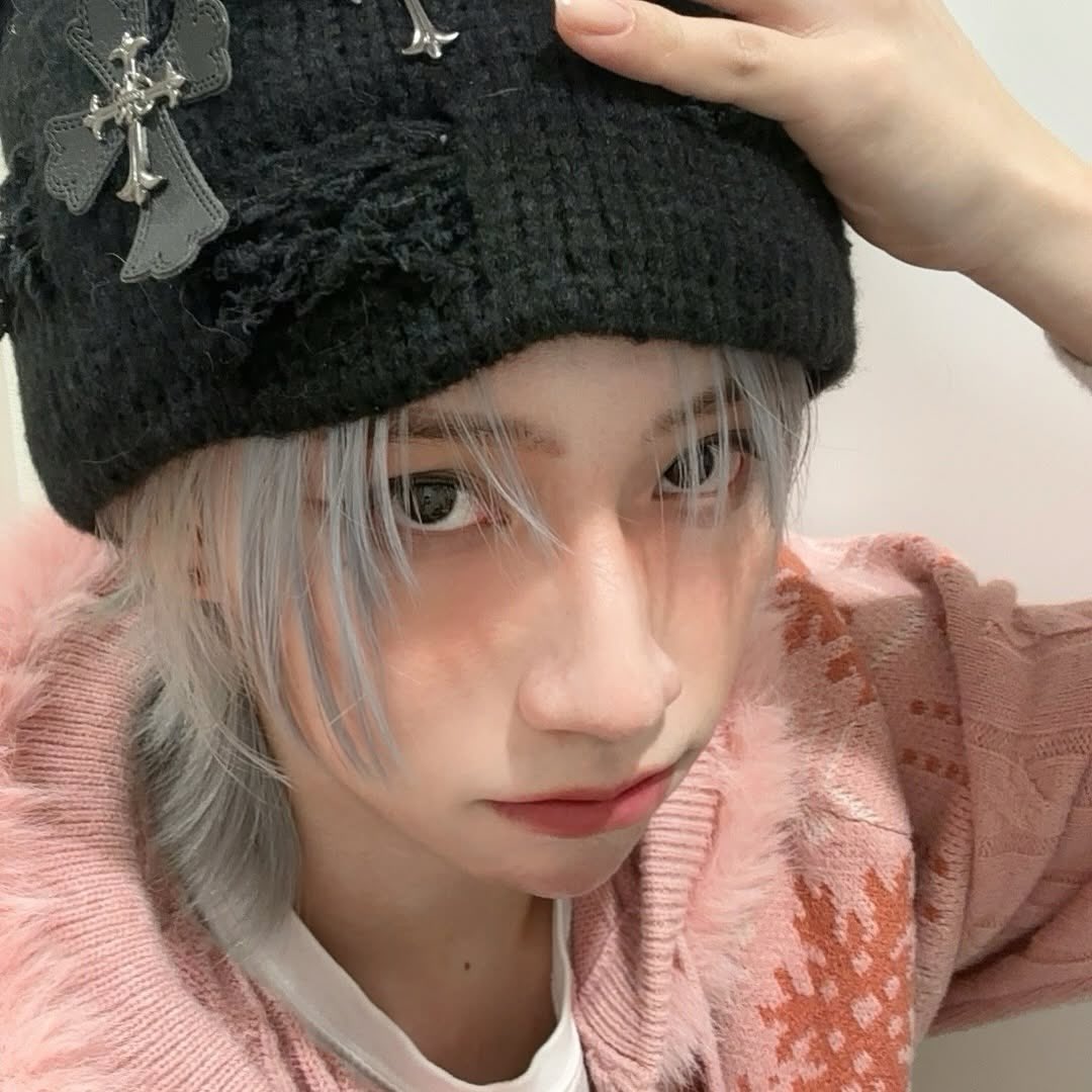 binghualovebot's tweet image. OMGGGG BINGHUAAAA😭

(He posted on insta + played doctor doctor in the post😭)