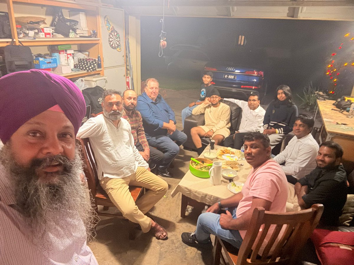 Kiran Kumar Chamala (@kiran_chamala) on Twitter photo Met <a href="/RobMitchellMP/">Rob Mitchell</a> 5 time Member of Parliament from McEwen Constituency at Avtar Singh Residence with families for dinner. He is a common man driving Tow trucks before electing to Parliament from Labour Party in 1999 and won back to back. Met <a href="/RobMitchellMP/">Rob Mitchell</a> 5 time Member of Parliament from McEwen Constituency at Avtar Singh Residence with families for dinner. He is a common man driving Tow trucks before electing to Parliament from Labour Party in 1999 and won back to back.