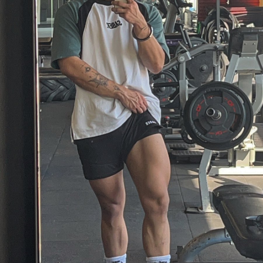 blondedicarus's tweet photo. #ohmygyatt #gyattdamn https://t.co/OgUfrK0hhC