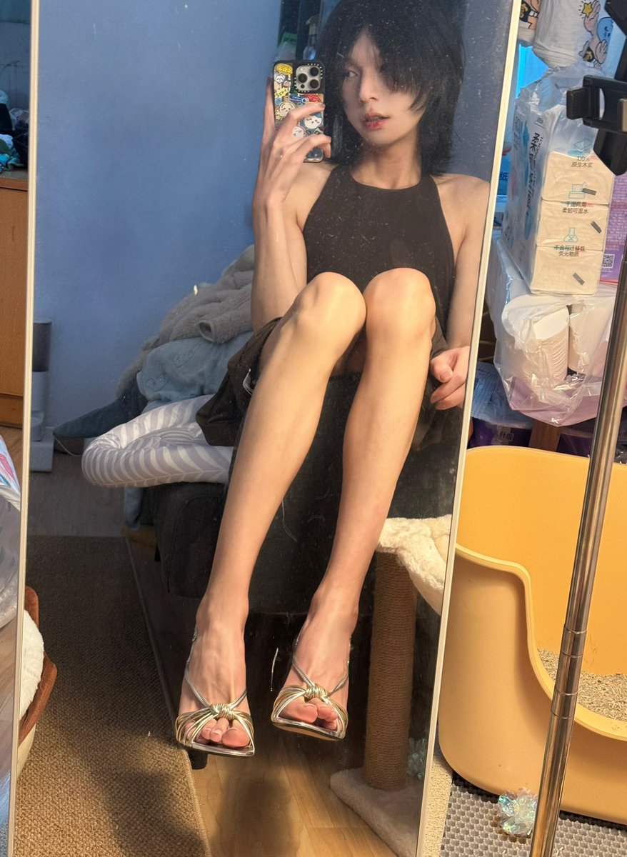 大伙们，onlyfans怎么玩，正规吗