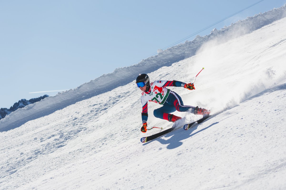 🏴󠁧󠁢󠁷󠁬󠁳󠁿 A recap in pictures of Tuesday's races at the Welsh Alpine Championships 🎿 Wishing all participants great success and plenty of fun !

#regiondentsdumidi #portesdusoleil #valais