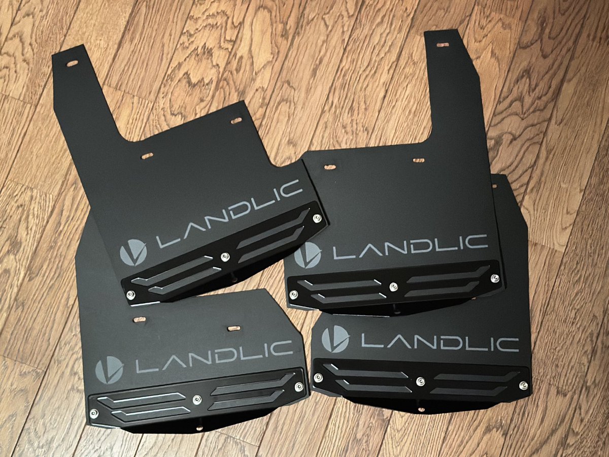 yama1_VEZEL's tweet photo. ヴェゼル専用 #マッドフラップ できたー👍
かこよ✨
あとは後日取付のみ

#yama1カスタム
#landlic
#マッドガード https://t.co/TSEtYquFak
