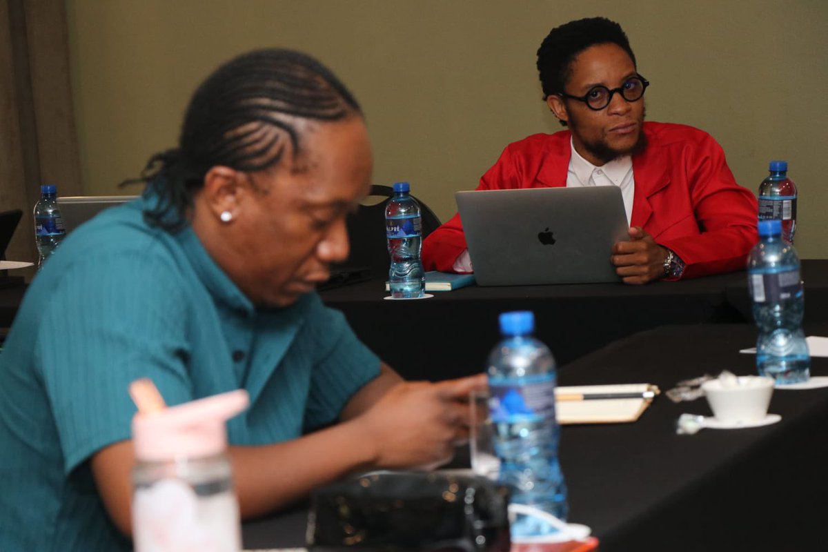 Prof. <a href="/ThuliMadonsela3/">Prof Thuli Madonsela #KindnessBuilds</a>, <a href="/CFSJ_MPlan/">Stellenbosch University Centre for Social Justice</a>,  Stellenbosch University delivered a powerful session on “Understanding My Portfolio and Managing Ethical Dilemmas in Public Office”. She focused on the executive ethics code, ethical decision-making, and navigating ethical dilemmas, urging