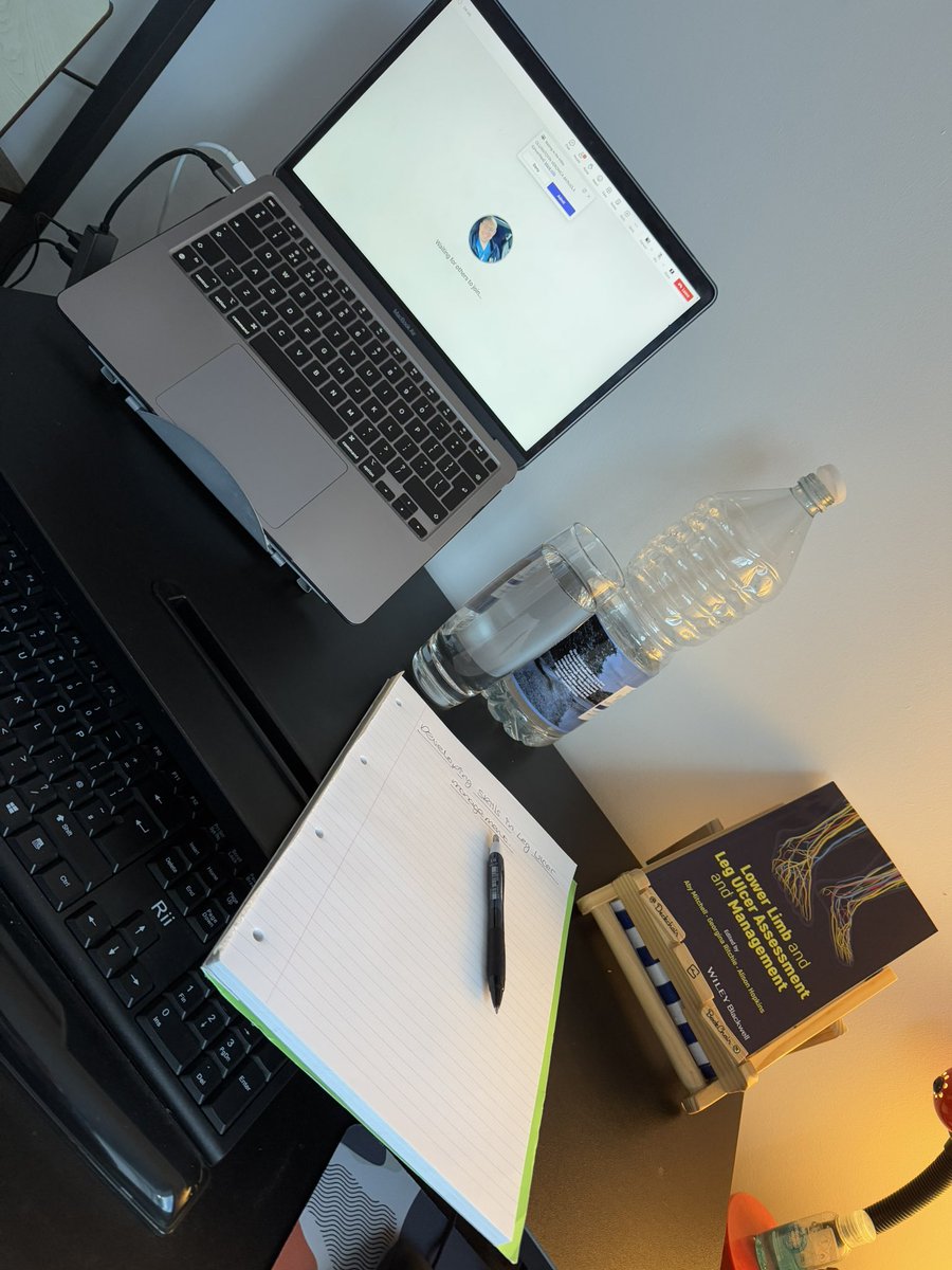 Super excited to start day 1 of the ‘Developing skills in leg ulcer management’ training programme… all setup and ready to go 👨‍⚕️🩹📝 <a href="/AccelerateCIC/">Accelerate</a> <a href="/RitchieGeorgina/">Georgina Ritchie</a> #course #training  #lowerlimb #hollisticare #compression