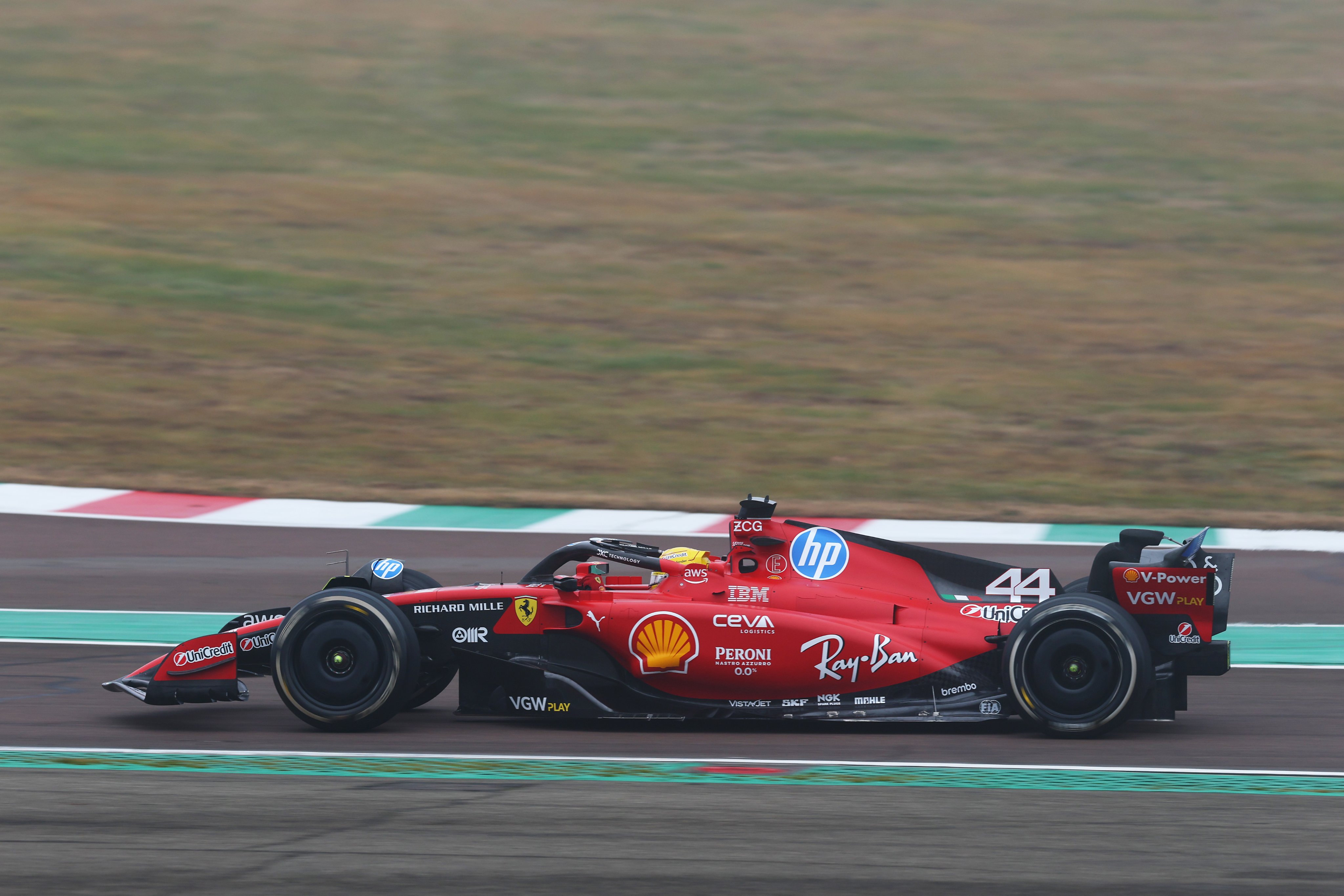 Photo Gallery F1 Lewis Hamilton’s debut with Ferrari at Fiorano circuit
