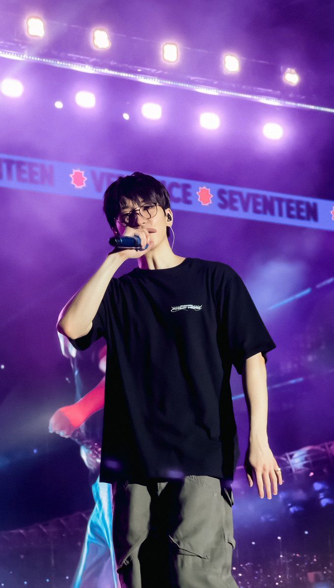 petalsforhannie's tweet image. #SVT_RIGHT_HERE_IN_BULACAN #WONWOO
#SEVENTEEN_RIGHT_HERE_BULACAN