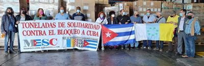 "Ni doblegaron al pueblo cubano antes, ni lo van a doblegar ahora. Cuba vencerá el bloqueo y la solidaridad acompañará esa lucha, hasta la victoria": comunicado del MESC. #TumbaElBoqueo 
cubainformacion.tv/solidaridad/20…