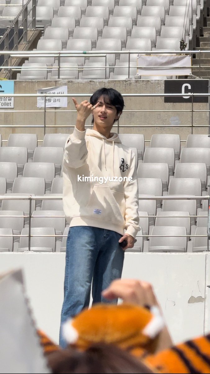 kim ʚ₍ᐢ. ̫.ᐢ₎ɞ tweet media