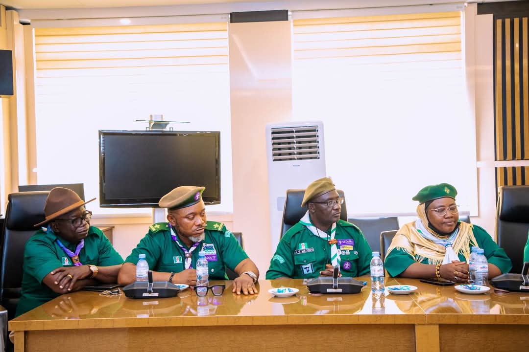 OfficialOSGF's tweet image. Secretary to the Government of the Federation, Sen. George Akume, fnim, CON, receives members of the World Organization of the Scout Movement (WOSM) led by its Deputy Secretary General, David Berg, on courtesy visit on Tuesday, 21st January, 2025 in Abuja.