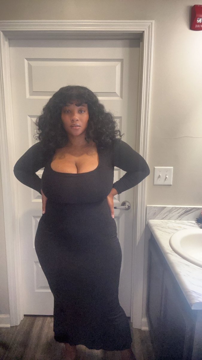 GoddessVicky tweet media