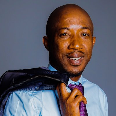 Channel Africa (@channelafrica1) on Twitter photo ๐จ Swipe right on this convo! ๐
Seasoned Dating Coach & founder of Justified Connect Singles World, <a href="/ernesttoho/">Ernest Toho ๐๐๐บ๐ฉโโค๏ธโ๐จ</a>, joins <a href="/BMoshatama/">ben_moshatama</a> & <a href="/taupalesavoice/">Palesa Tau</a> to spill the tea on the dos and donโts of oversharing on online dating platforms ๐ ๐ป
#OntheMove #ChannelAfrica #OnlineDating ๐จ Swipe right on this convo! ๐
Seasoned Dating Coach & founder of Justified Connect Singles World, <a href="/ernesttoho/">Ernest Toho ๐๐๐บ๐ฉโโค๏ธโ๐จ</a>, joins <a href="/BMoshatama/">ben_moshatama</a> & <a href="/taupalesavoice/">Palesa Tau</a> to spill the tea on the dos and donโts of oversharing on online dating platforms ๐ ๐ป
#OntheMove #ChannelAfrica #OnlineDating