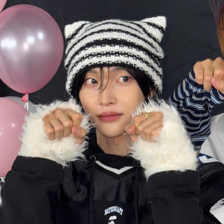 ꒰ა🐰ྀི໒꒱ tweet media