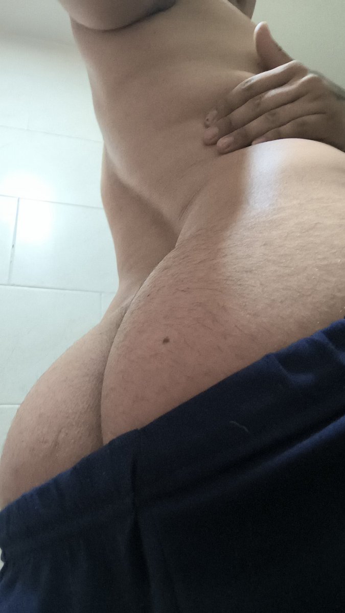 Alex_Montesco's tweet photo. Kiss my ass, start with the moles😵‍💫

#booty #beautiful #sexy  #yaoi #delicious  #truefans #loveit  #TEAMMaleHotBooty #sex #hot https://t.co/WSDEcbAHE3