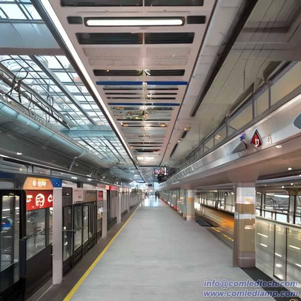 Comled_Felix's tweet image. LED lights cannot continue to function during a power outage because they require a power source to operate. However, modern lighting solutions, such as LED emergency lights equipped...Content:comledlamp.com/how-do-leds-pr…
#comled
#ledemergencylight
#ledbattenlight
#ledlight
#led