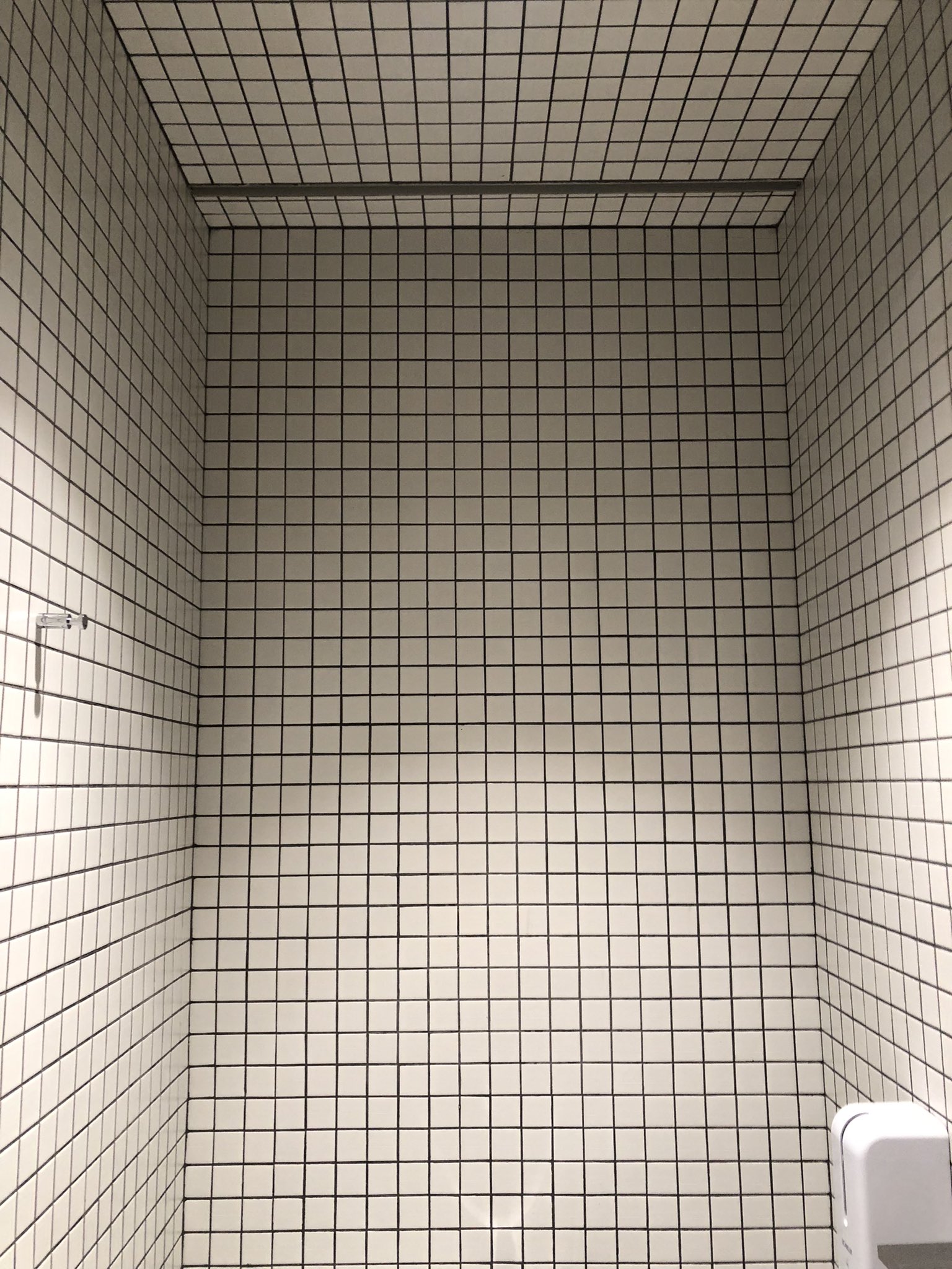 더쿠 - 서브스턴스에 입장한 기분을 느낄 수 잇는 🛁 메가박스 더 현대백화점 목동 화장실