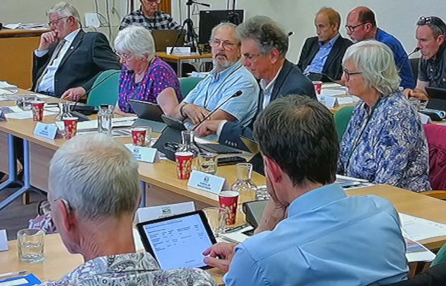 Extraordinary Full Council meeting this Thursday will consider report on current position around imminent public inquiry to consider Council's refusal of outline planning application for development of land in #Matlock for William Davis Limited ⏬

derbyshiredales.gov.uk/your-council/n…