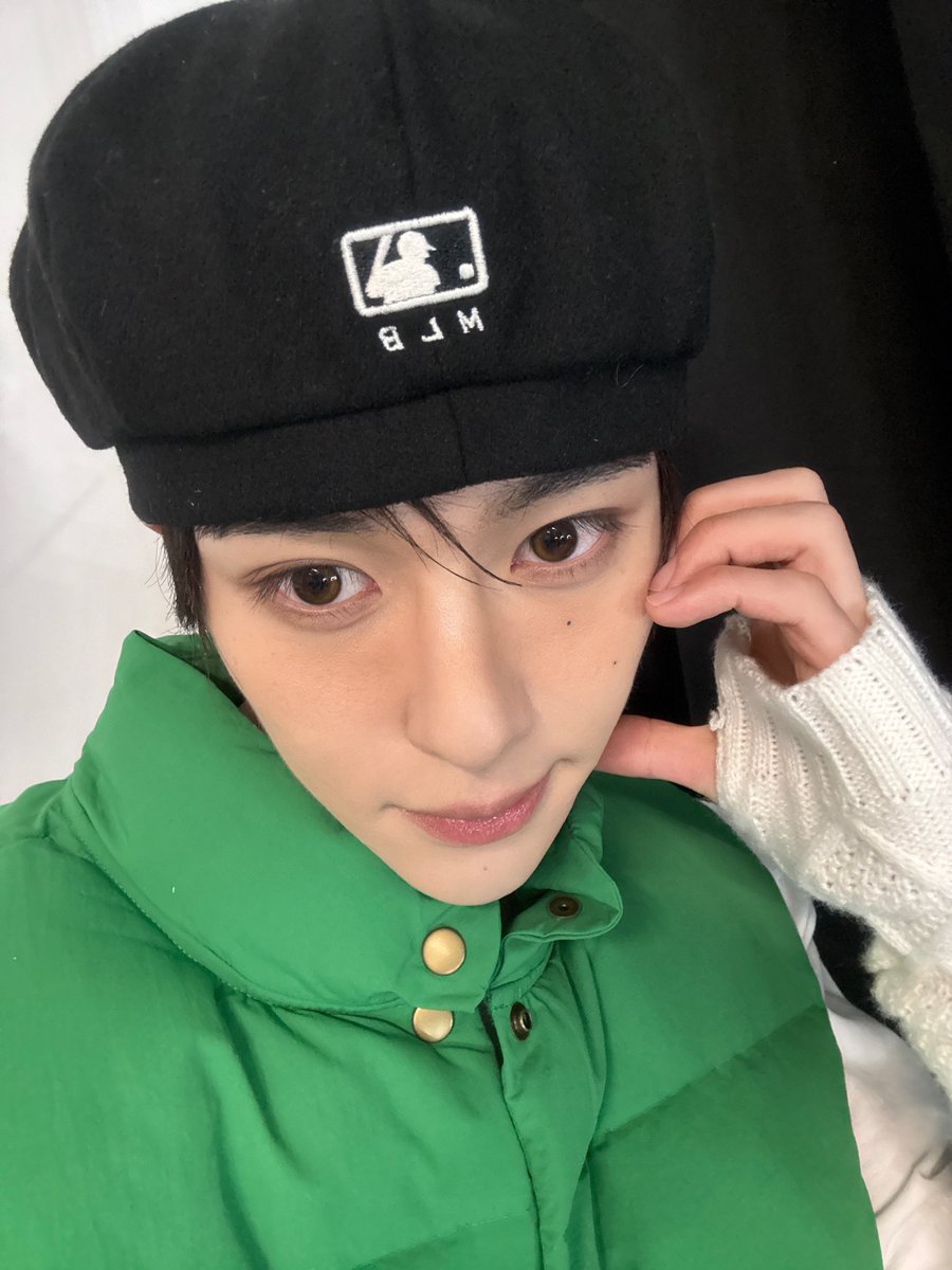 orionluv_'s tweet photo. 블러셔위치 씟ㅠㅠㅠ
일단님은씹존예세요,,,,,,, https://t.co/Of0op5WKsR