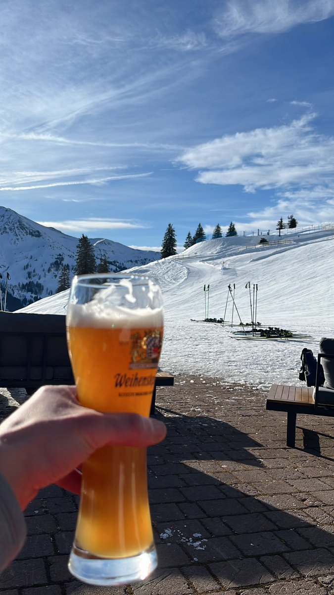 weaponhead🐉 tweet media