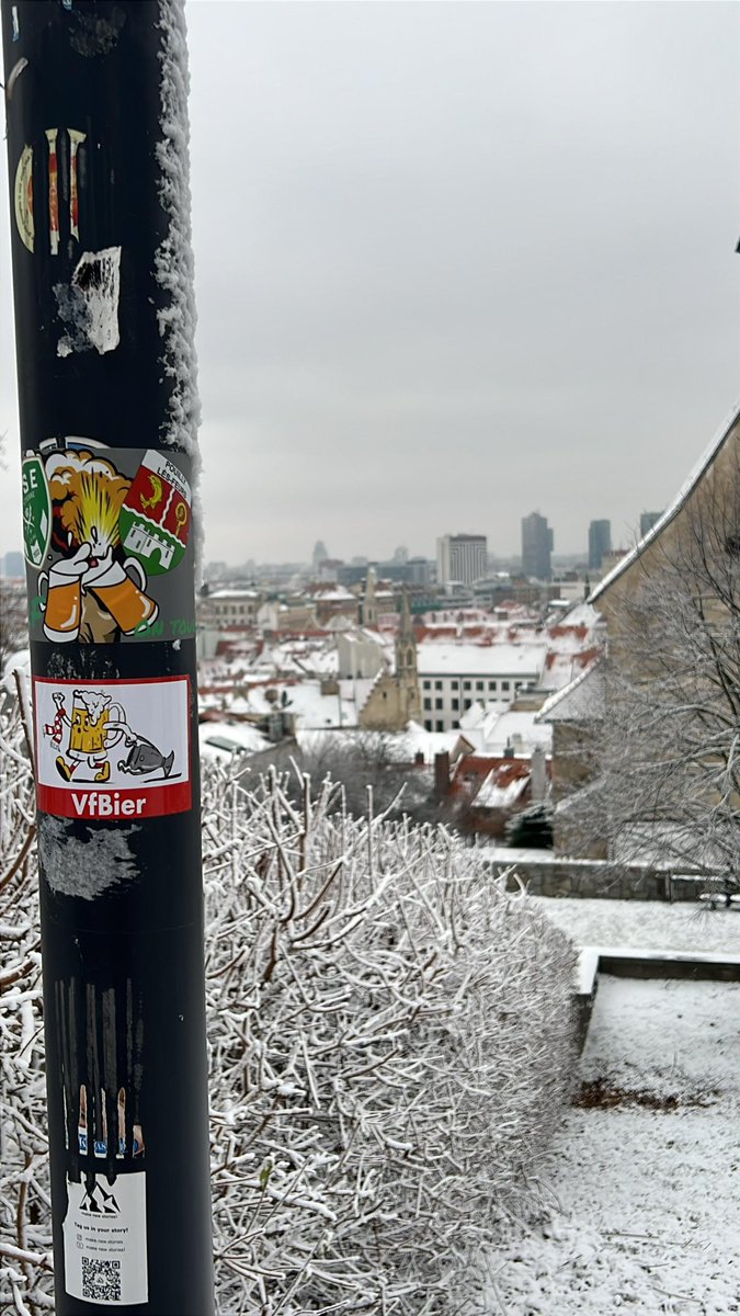 VfBier's tweet photo. Bratislava
#VfBier #VfB #Stuttgart #footballstickers #stickerporn #stuttgartinternational https://t.co/wX5TB3T6pj