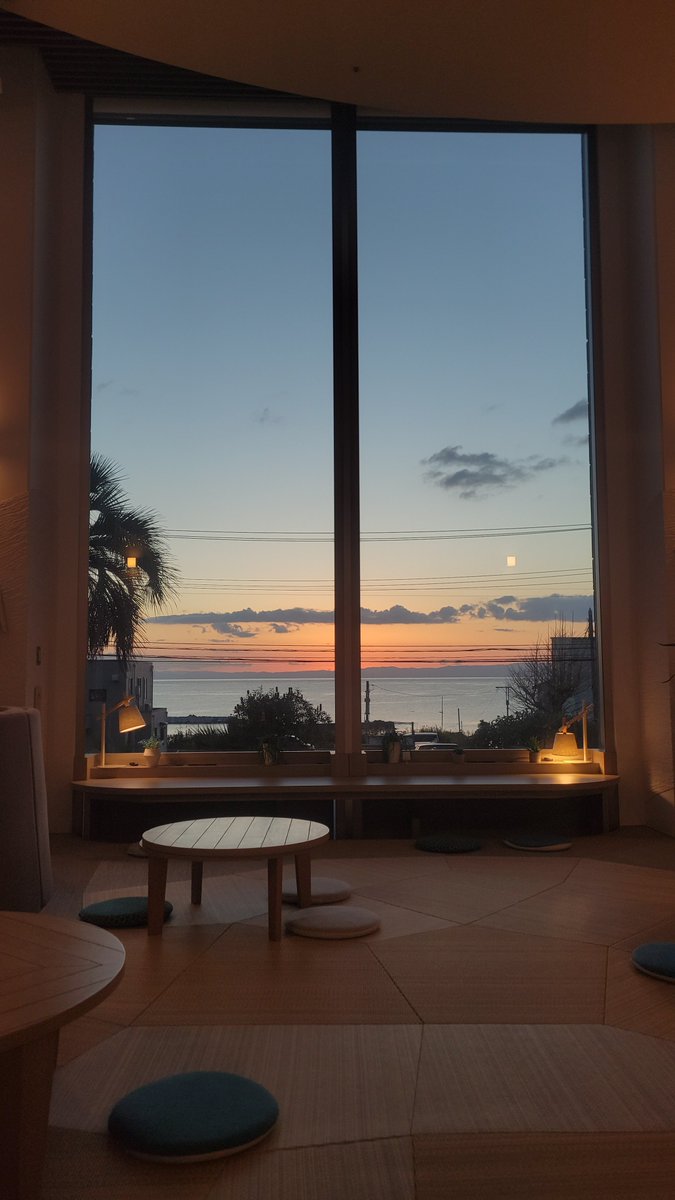 umino_hotel's tweet photo. 本日は休館日!
帰宅頃にはきれいなサンセット🌅✨ https://t.co/cLeBVdh09o