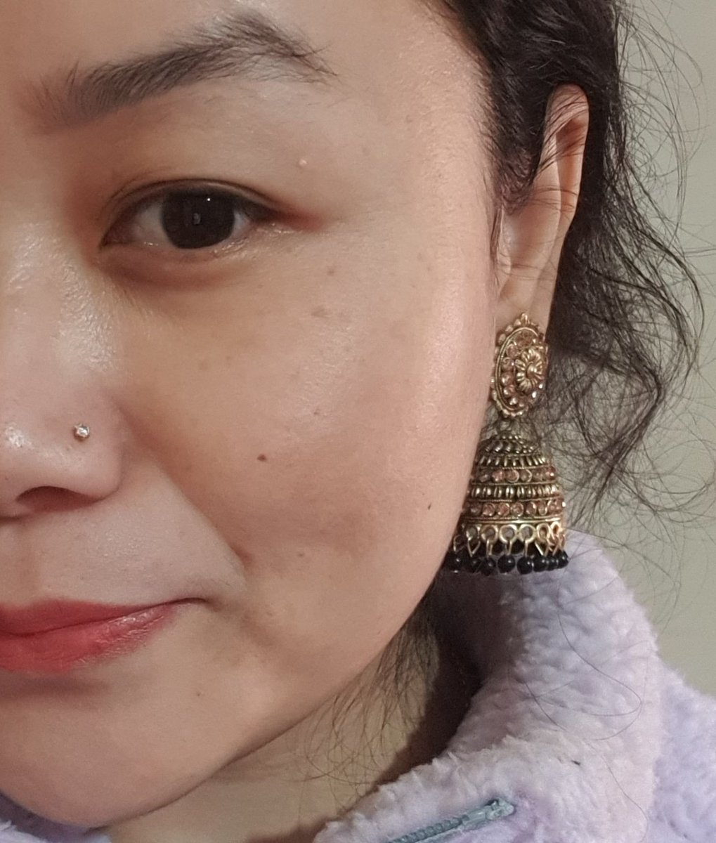 यतिको झुम्का चै लगाउनु पर्छ है 😁😁#selflove #takecare #yourself 😄